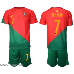 Portugal Cristiano Ronaldo #7 Replika Hemmatröja Barn VM 2022 Kortärmad (+ Korta byxor)